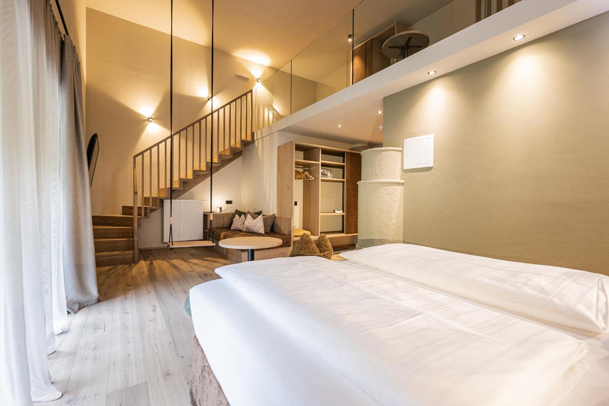 Loewe Dolomites 3*